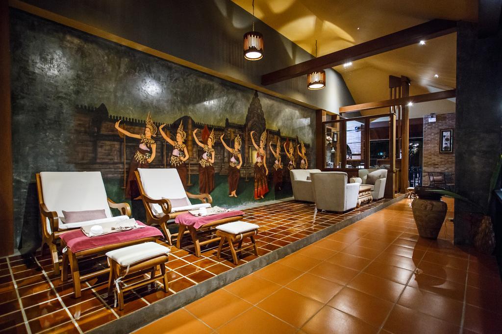 Hotel De L'Amour Sha Plus Prakhon Chai Bagian luar foto